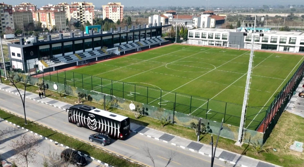 Manisa Futbol Kulübü Belediye Tesislerini Boşalttı