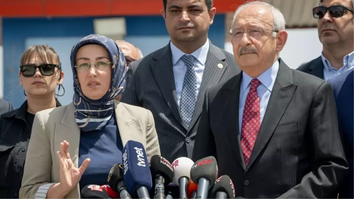 Ayşe Ateş ve Kılıçdaroğlu\'ndan mahkeme önünde açıklama: Bu kurulan kumpas, bunların başına geçecek, geçirilecek