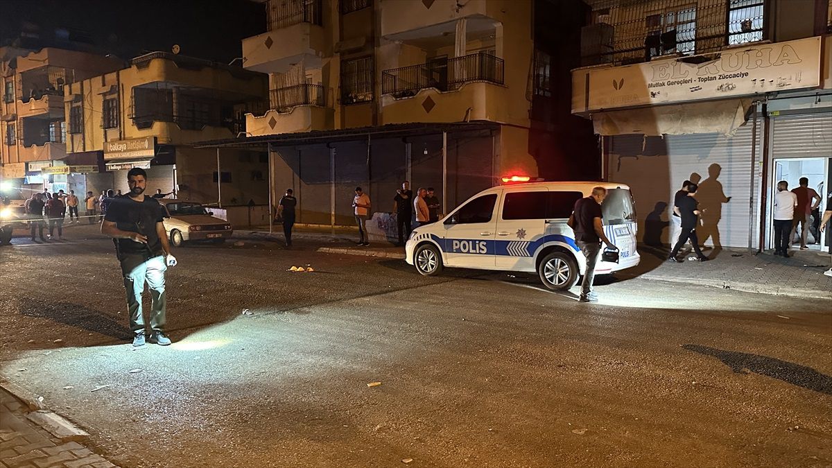 Adana\'da silahlı kavgada 1 kişi öldü, 1 kişi yaralandı
