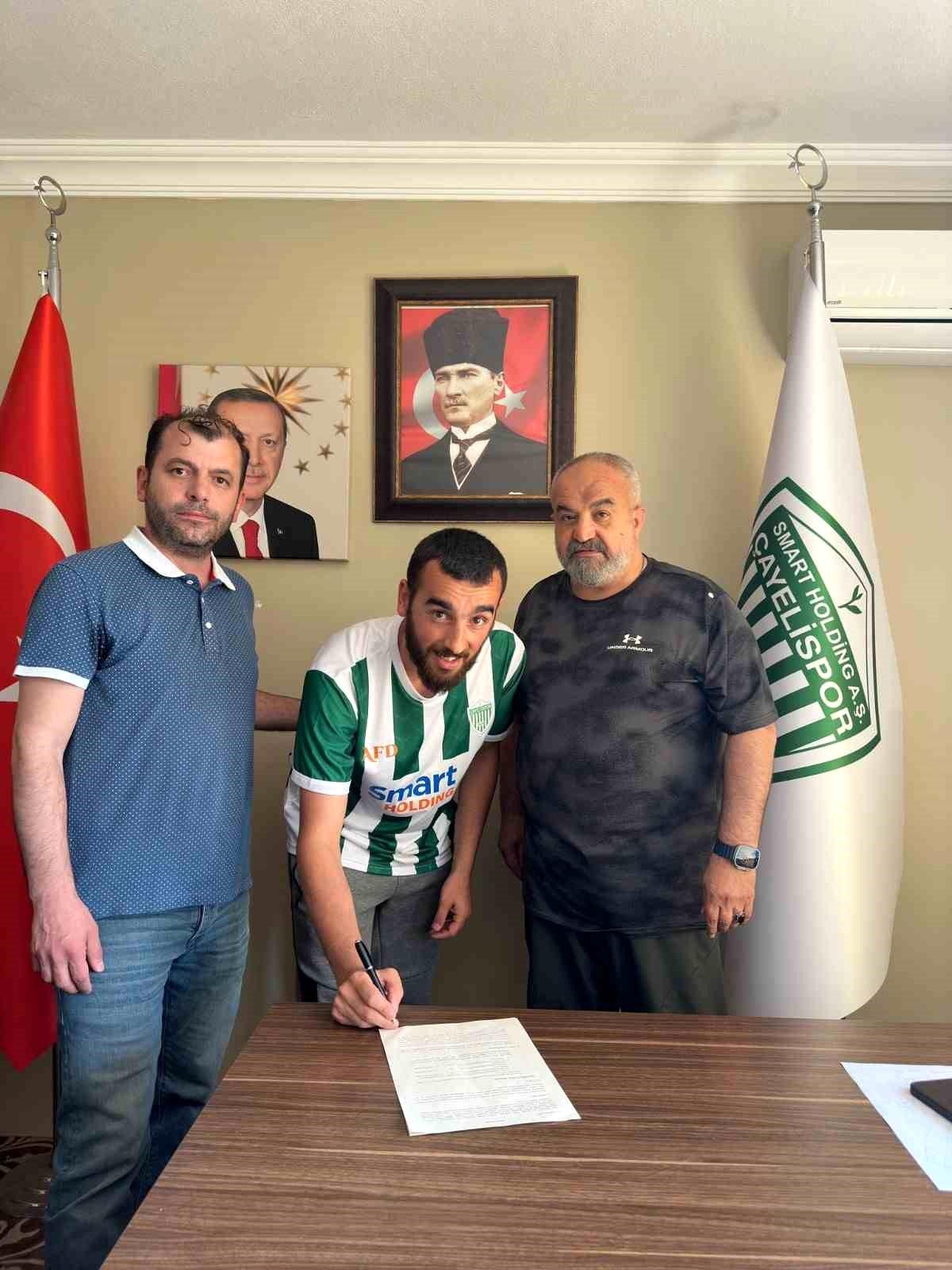 Çayelispor, sol kanat oyuncusu Mehmet Aytemiz\'i kadrosuna kattı
