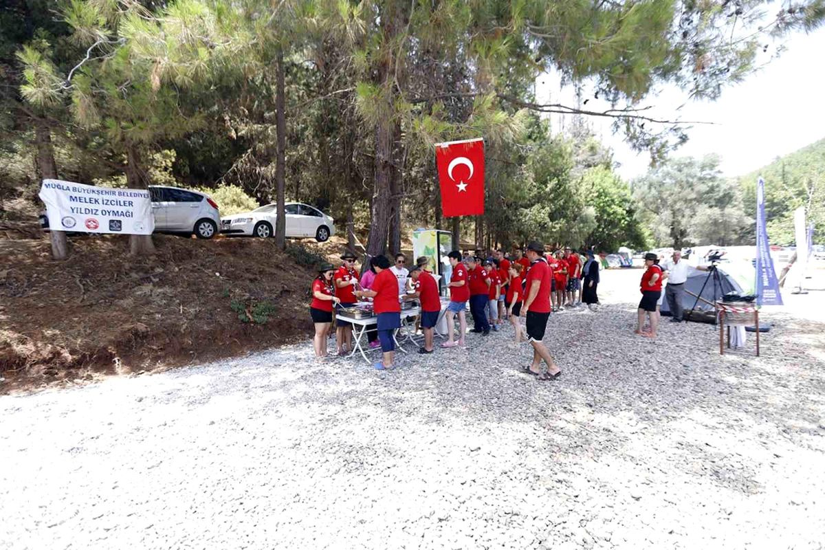 Muğla Büyükşehir Belediyesi Engelli Çocuklara İzcilik Eğitimi Veriyor