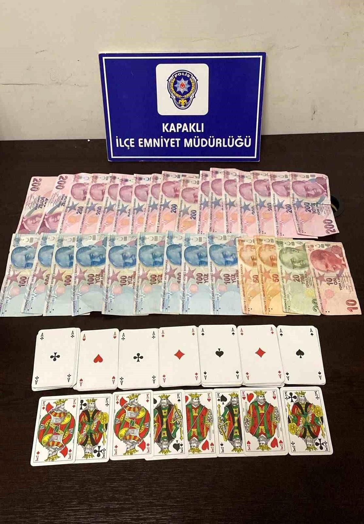 Tekirdağ Kapaklı\'da Kumar Oynayan 5 Şahıs Yakalandı