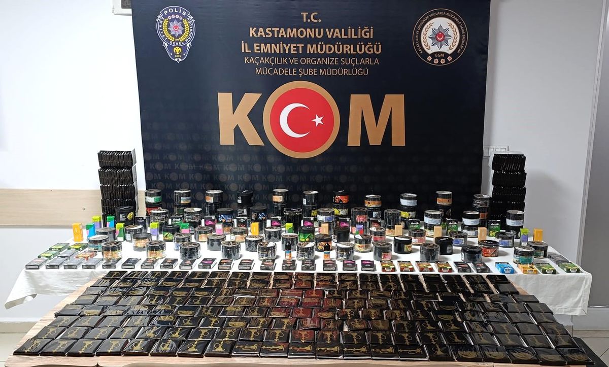 Kastamonu\'da Kaçak Makaron Operasyonu: 10 Bin Boş, 5 Bin 730 Doldurulmuş Makaron Ele Geçirildi