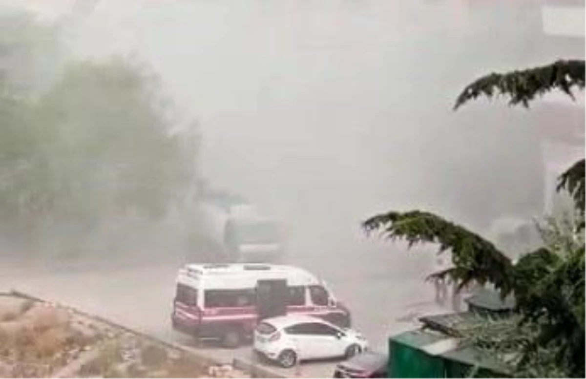 Eskişehir\'de Yıkım Esnasında Oluşan Toz Bulutu Tepkilere Neden Oldu
