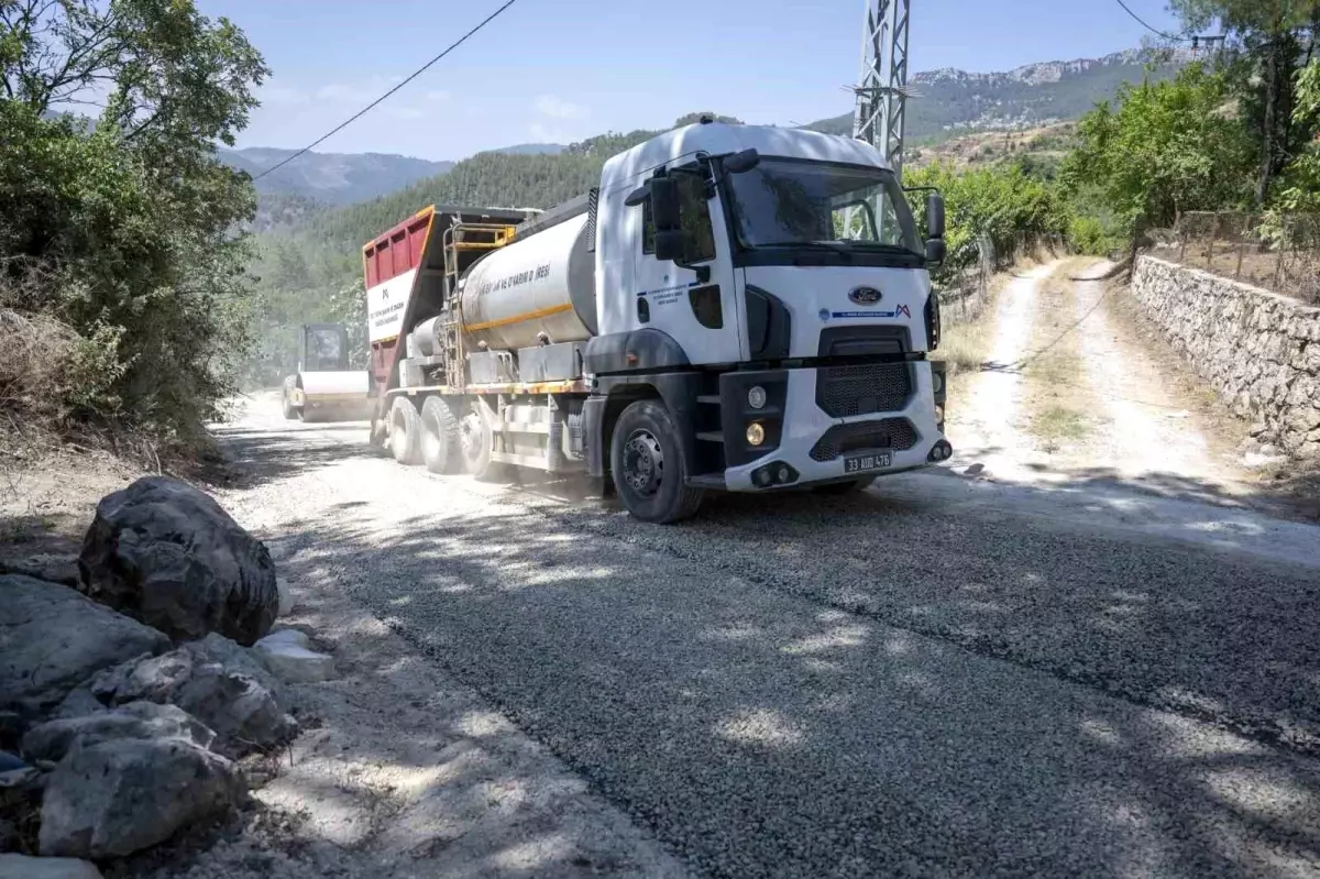 Mersin Büyükşehir Belediyesi Kırsal Yol Çalışmalarını Sürdürüyor