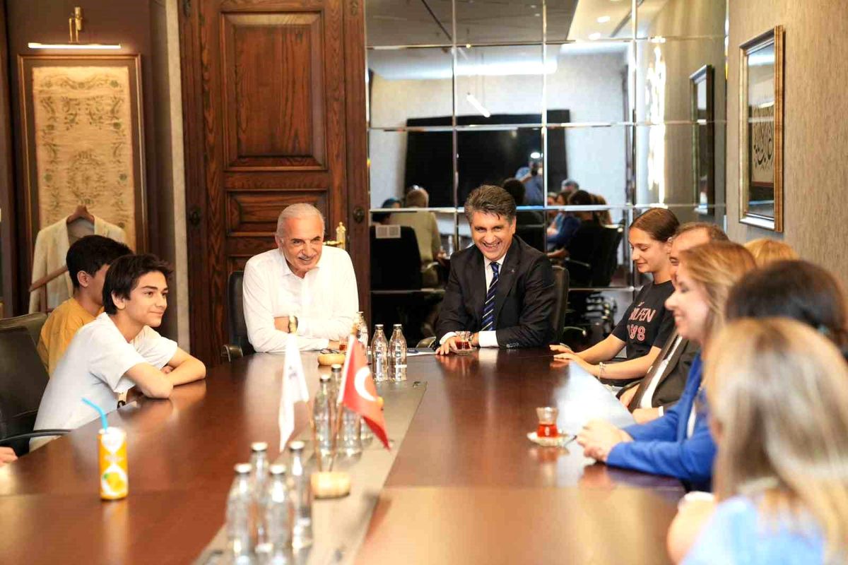 Ümraniye\'deki Öğrenciler LGS\'de 500 Tam Puan Aldı