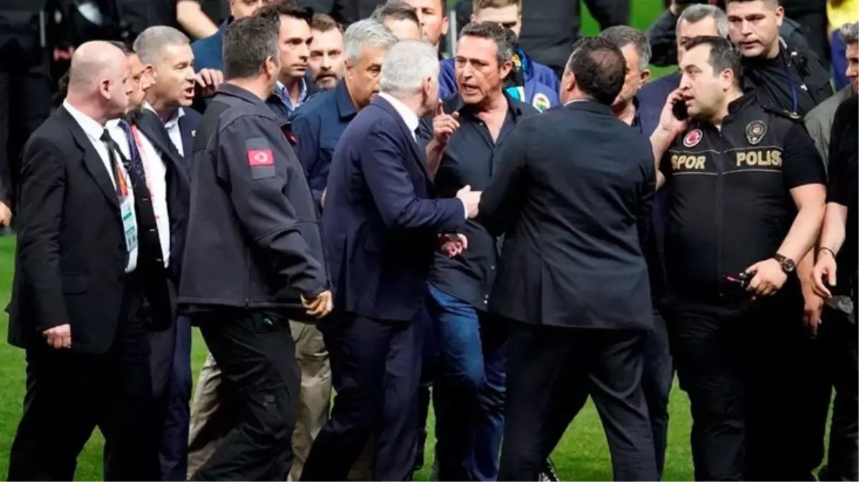 Galatasaray derbisinde stadı basmışlardı! Ali Koç ve Selahattin Baki ifadeye çağrıldı