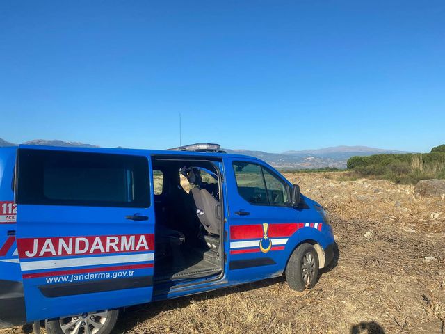 Manisa'da arazide ceset bulundu
