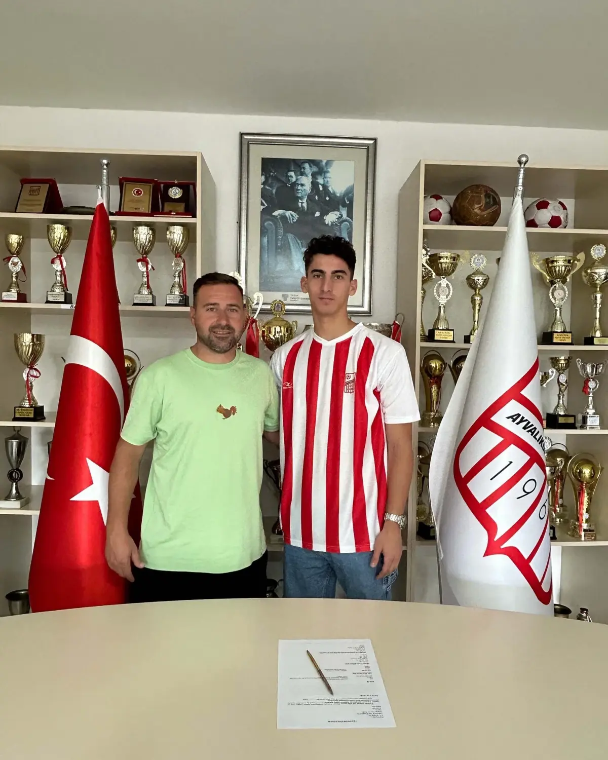 Ayvalıkgücü Belediyespor, Yavuz Selim Taşer\'i transfer etti