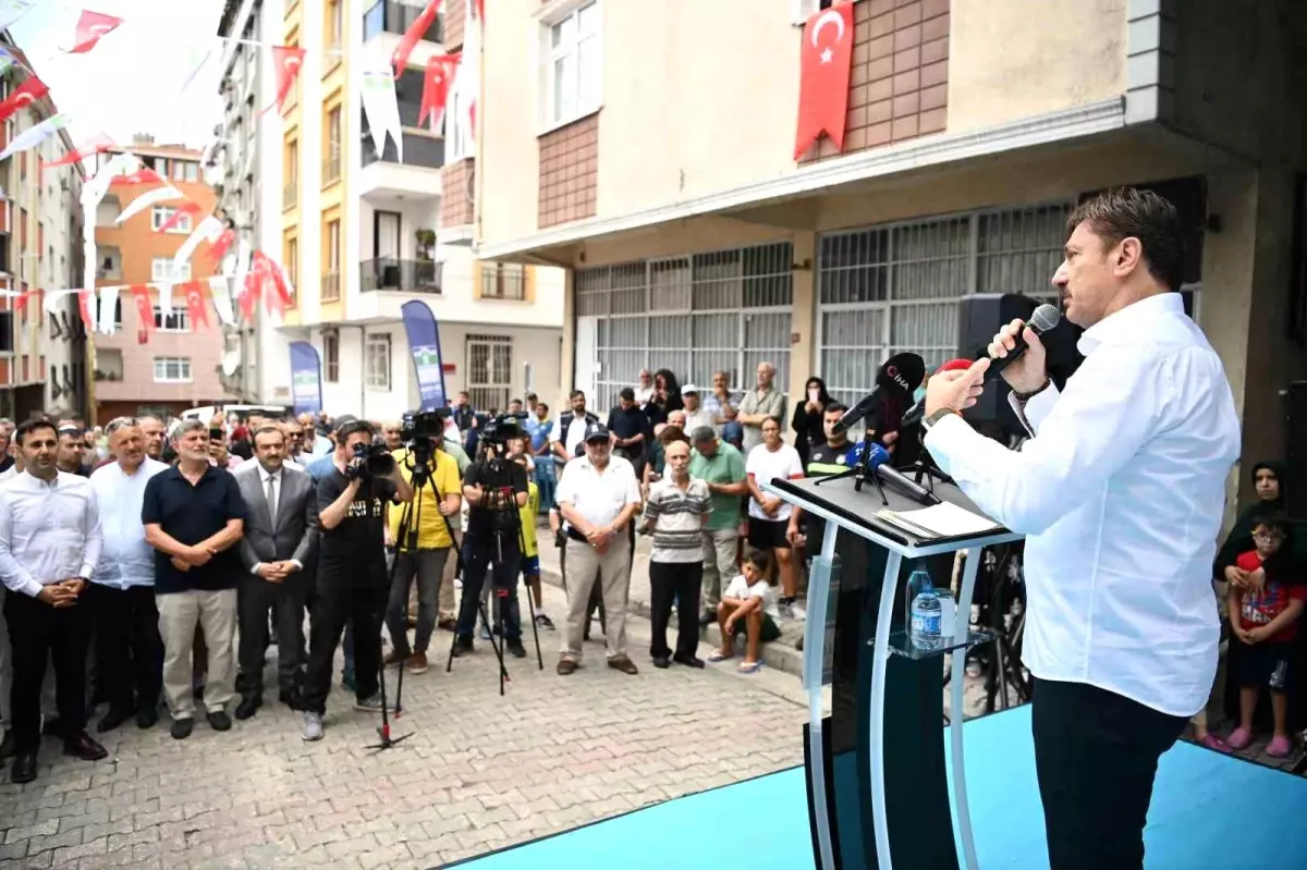 Bahçelievler\'de Yıkılan Cami Yeniden Açıldı