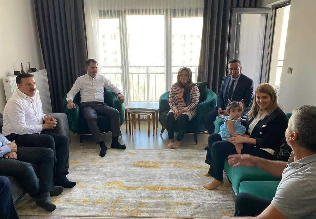 Bakan Kurum, Akçadağ ve Doğanşehir\'i ziyaret etti