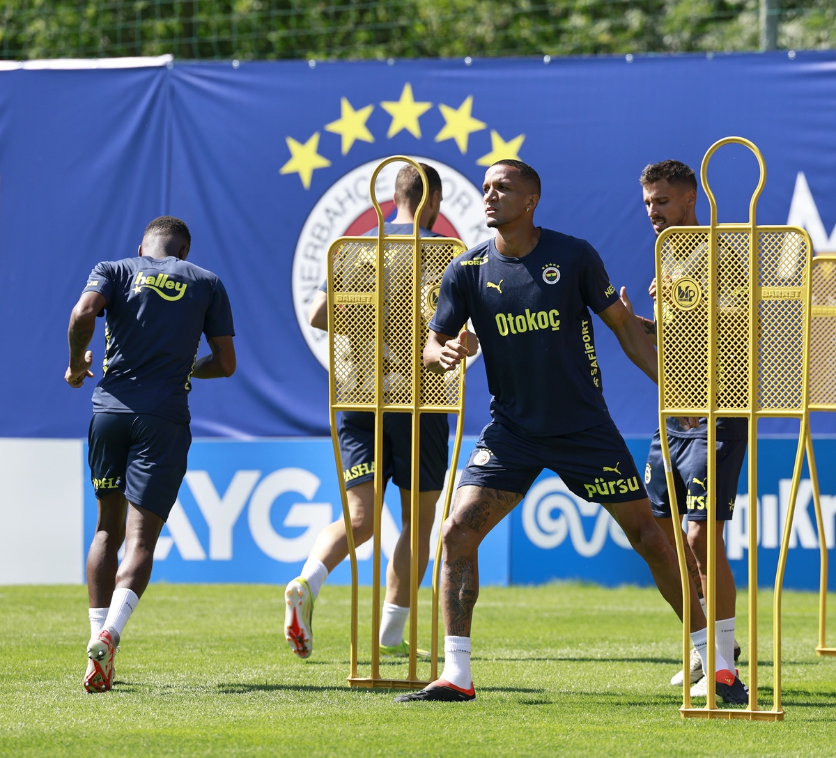Fenerbahçe Avusturya\'da antrenman yaptı