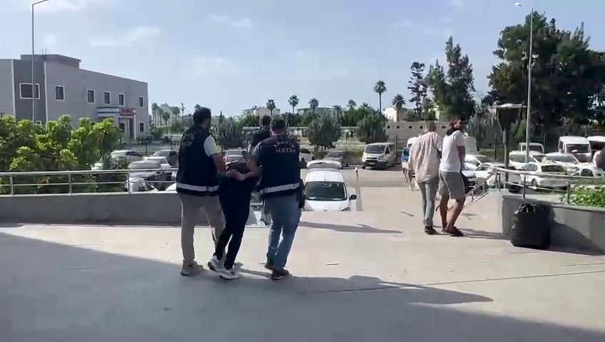 Hatay\'da nitelikli yağma suçundan aranan şahıs yakalandı