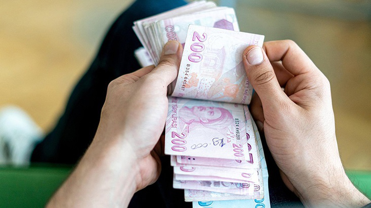 Kamuda tasarruf tedbirlerine ilişkin kanun teklifi TBMM\'de! Artık birden fazla maaş alamayacaklar