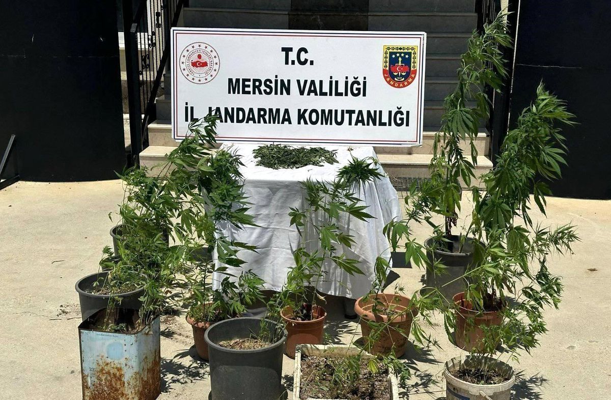 Mersin\'de Uyuşturucu Operasyonu: 2 Şüpheli Yakalandı