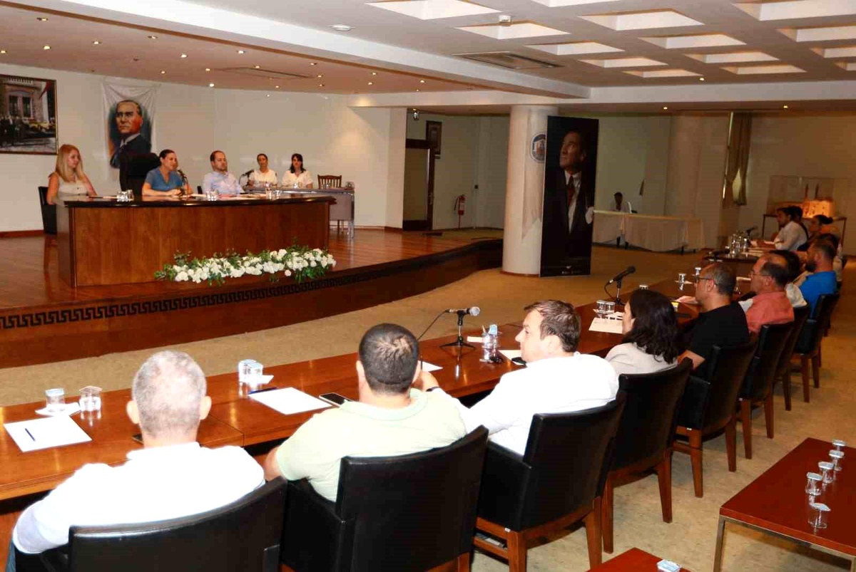 Selçuk Belediye Meclisi, Efes Selçuk Afetlere Karşı Dayanıklı Kent Deklarasyonu\'nu İmzaladı