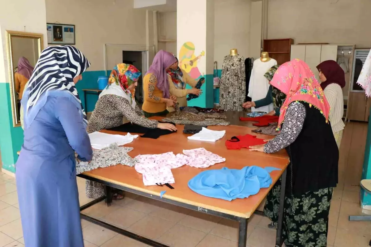 Haliliye Belediyesi Süleymaniye Milletevinde Kadınlara Meslek Eğitimi Veriyor