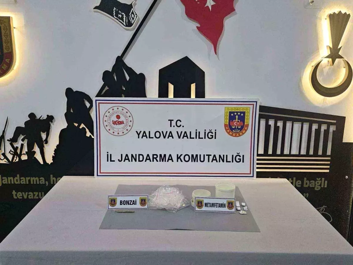 Yalova\'da Uyuşturucu Operasyonunda 5 Kişi Gözaltına Alındı