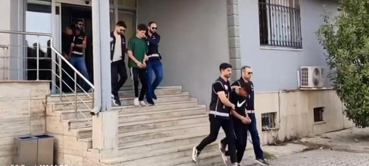 Darıca\'da İş Yeri ve Araç Kurşunlayan Şüpheliler Yakalandı