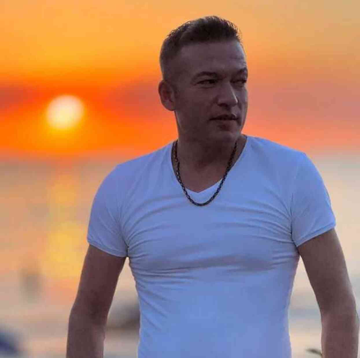 İçki içerken balkondan düşen adam hayatını kaybetti İçki içerken balkondan düşen adam hayatını kaybetti