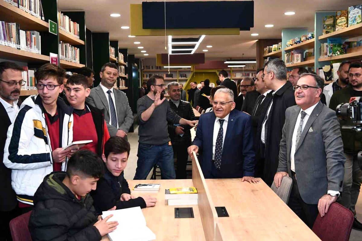 Kayseri Büyükşehir Belediyesi Kütüphaneleri 2024 Yılında 819 Bin 776 Ziyaretçi Ağırladı