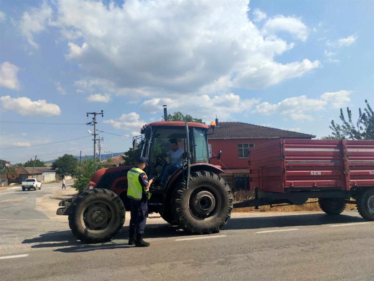 Balıkesir\'de Traktör ve Tarım Araçlarına Denetim