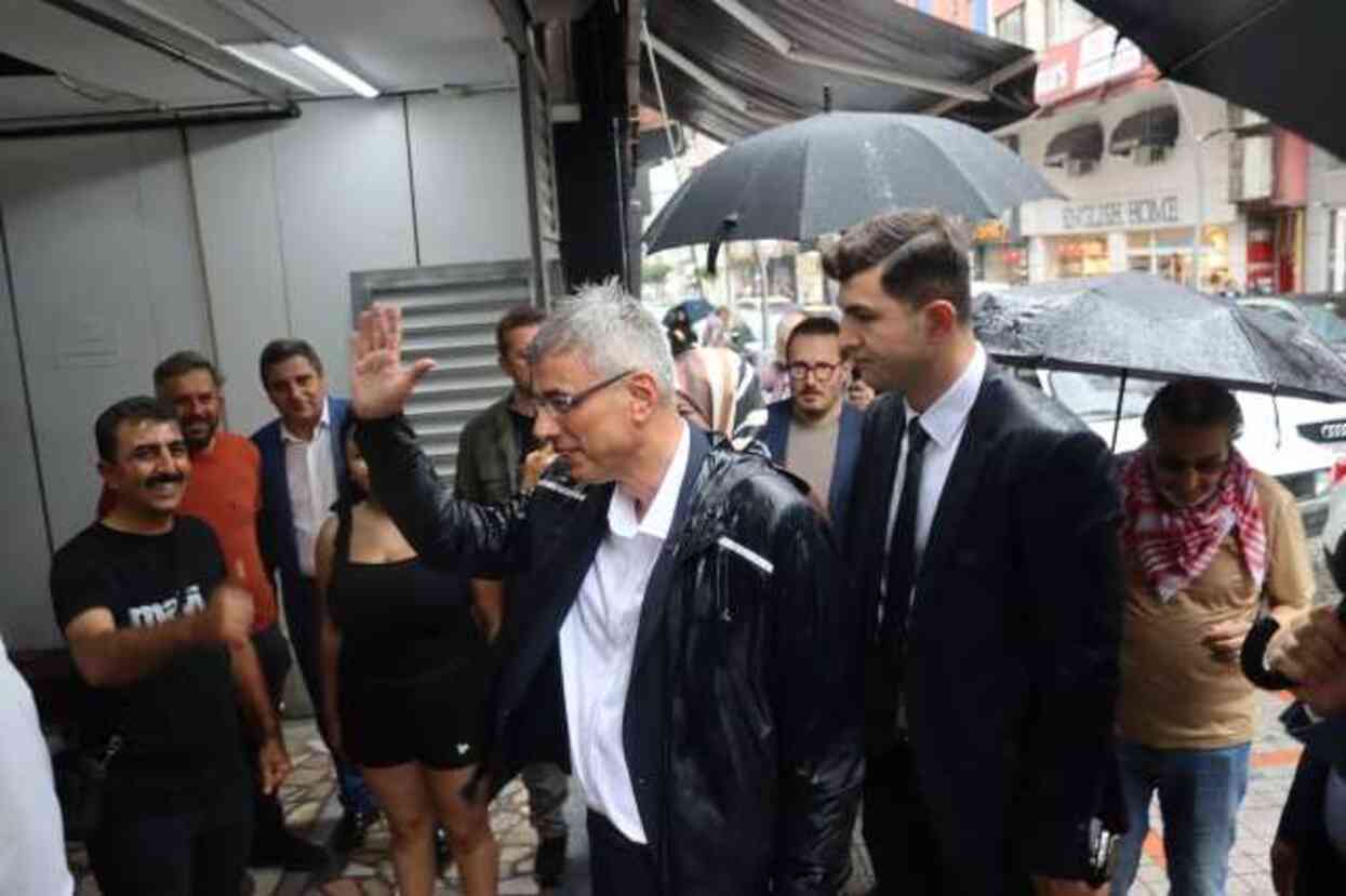 Sağlık Bakanı Rize'ye ziyaret gerçekleştirdi Sağlık Bakanı Rize'ye ziyaret gerçekleştirdi