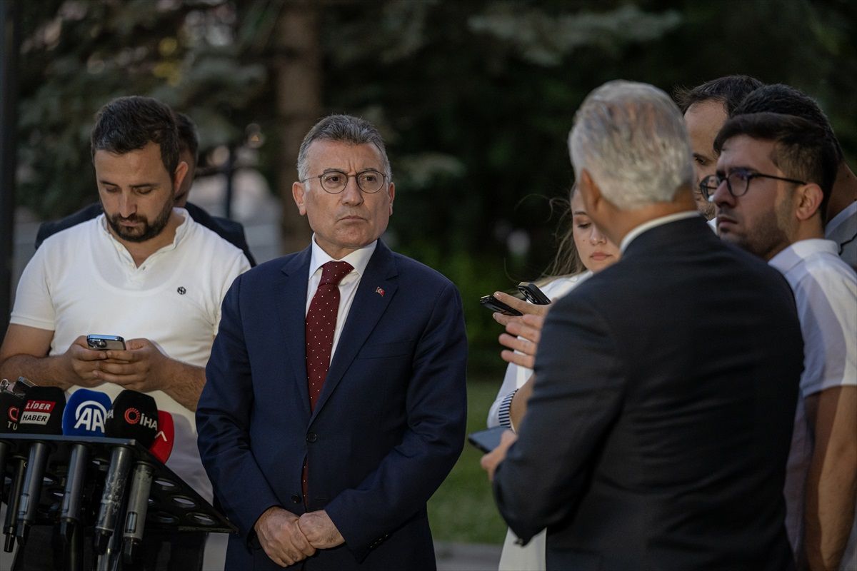 AK Parti, sahipsiz hayvanlara yönelik düzenleme teklifini Meclis\'e sunacak
