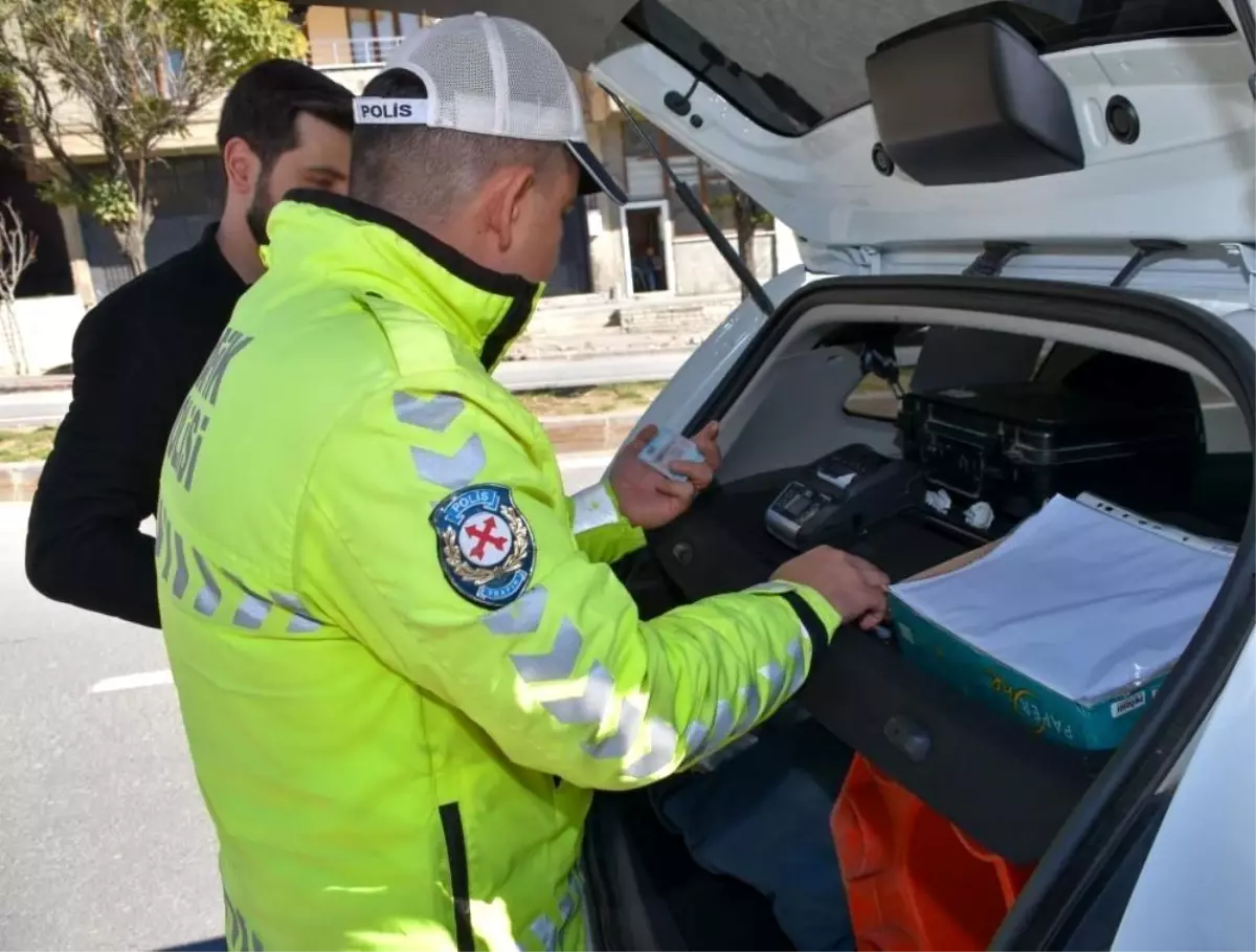 Erzurum Polisi Haziran Ayında 153 Bin 933 Şahıs ve 31 Bin 936 Aracı Sorguladı