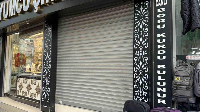 Suriyeli vatandaşlardan milyonluk vurgun yapıp sırra kadem bastı Suriyeli vatandaşlardan milyonluk vurgun yapıp sırra kadem bastı