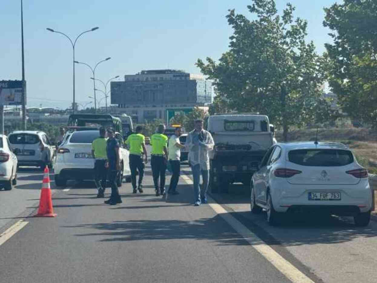 İstanbul'da korkunç son! Bir anda yola atlayan adam, feci şekilde can verdi İstanbul'da korkunç son! Bir anda yola atlayan adam, feci şekilde can verdi