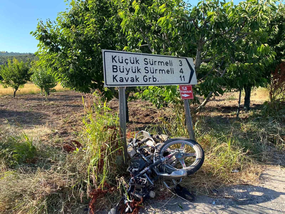 Bilecik\'te Otomobil ile Motosiklet Çarpışması Sonucu Ağır Yaralanan Şahıs Hayatını Kaybetti