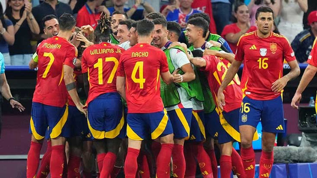 Geriye düştüğü maçta Fransa\'yı 2-1 yenen İspanya, EURO 2024\'te finale çıktı
