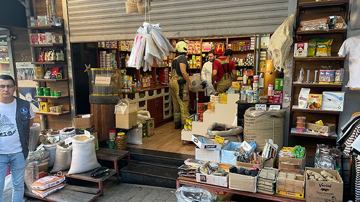 İstanbul\'da korkunç olay! Başı yük asansörüne sıkışan işçi feci şekilde can verdi