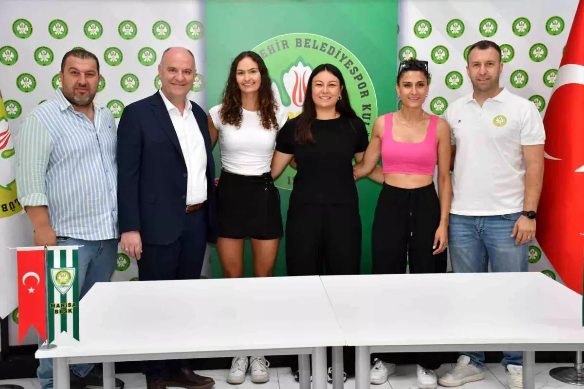 Manisa Büyükşehir Belediyespor Kadın Voleybol Takımı Transferlerini Tamamladı