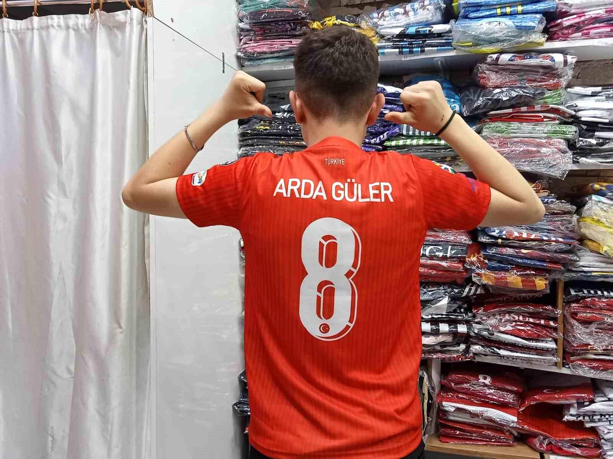 Eskişehir\'de Milli Takım Forması Satışları Arttı