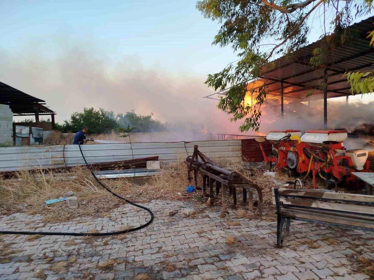 Hatay\'da saman balyaları yangında zarar gördü