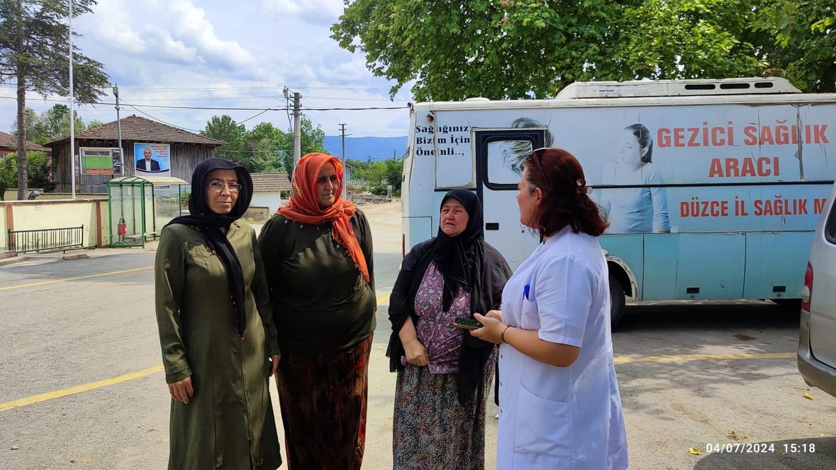Düzce\'de mobil sağlık taraması ile kanser bilgilendirme ve taraması yapıldı