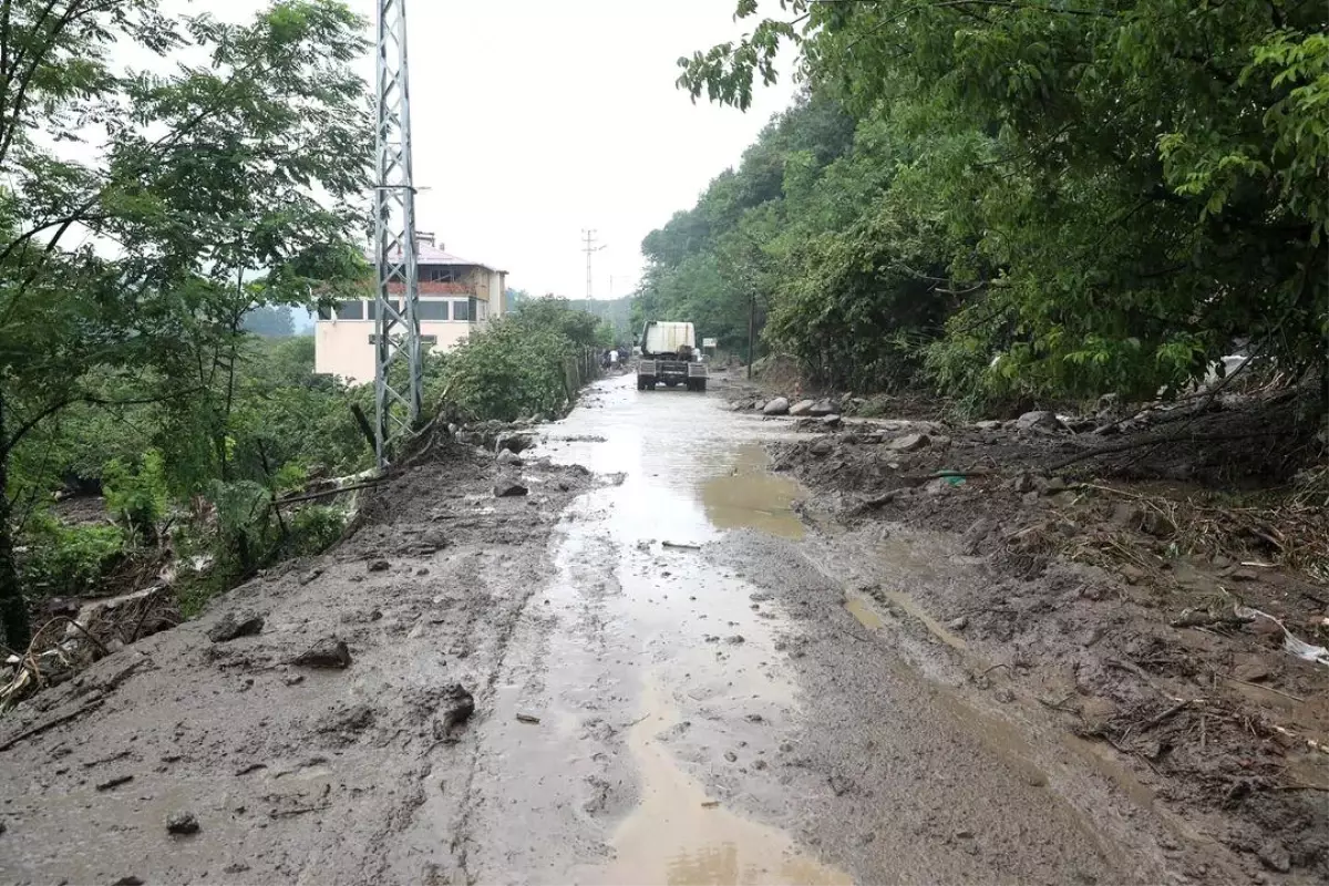 Samsun ve Ordu\'da sel kaynaklı enerji kesintileri giderildi