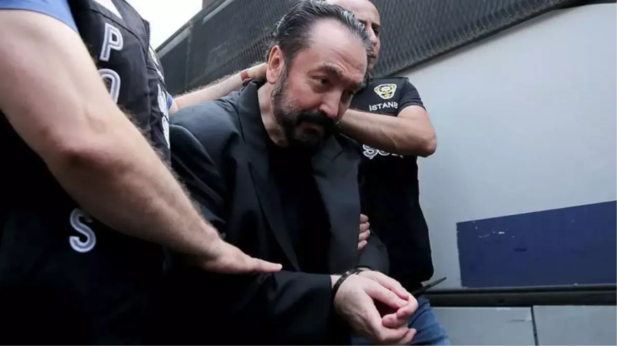 Adnan Oktar\'a verilen 8 bin yıllık ceza onandı! Duruşmaya katılan Kedicik, Oktar\'ı görünce kendini tutamadı