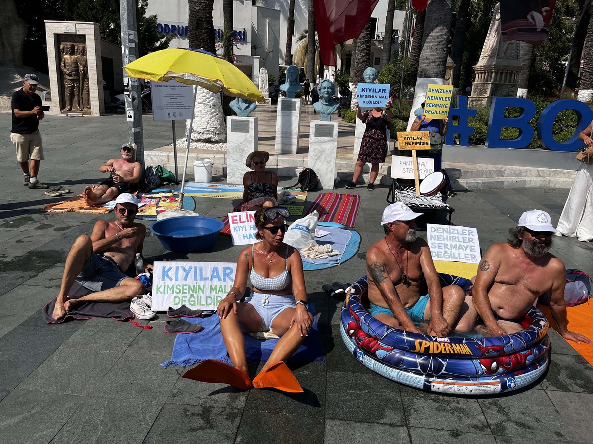 Özgür Kıyılar Bodrum İnisiyatifi\'nden Kıyı İşgallerine Eylem