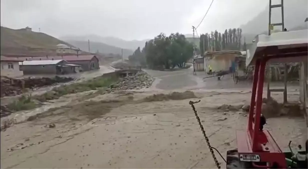 Erzurum\'un Horasan ilçesinde şiddetli sağanak sonrası sel felaketi