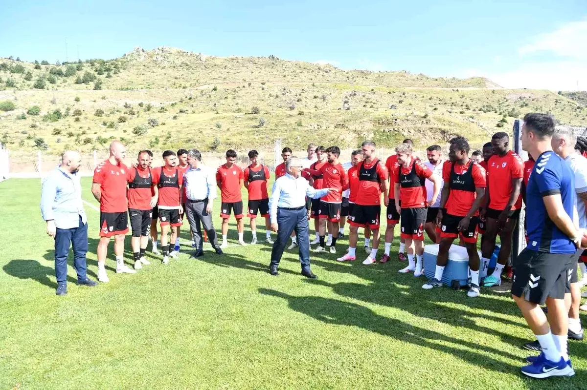 Kayseri Büyükşehir Belediye Başkanı, Samsunspor ve Konyaspor\'u ziyaret etti