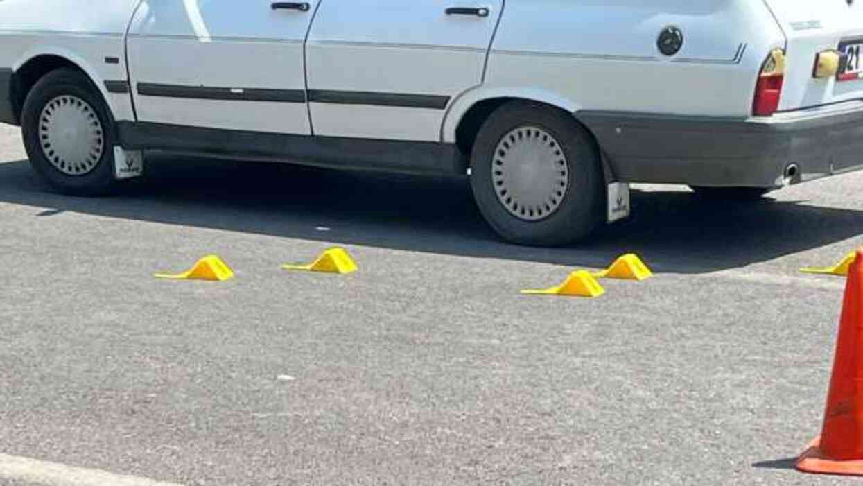 Husumetli akrabalar trafikte karşılaştı! Gözünü kırpmadan kurşun yağdırdı