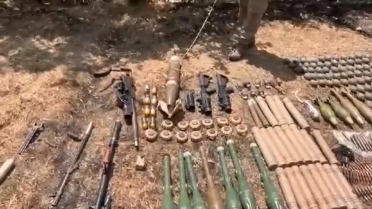 Irak\'ın kuzeyindeki sığınakta çok sayıda silah ve mühimmat ele geçirildi