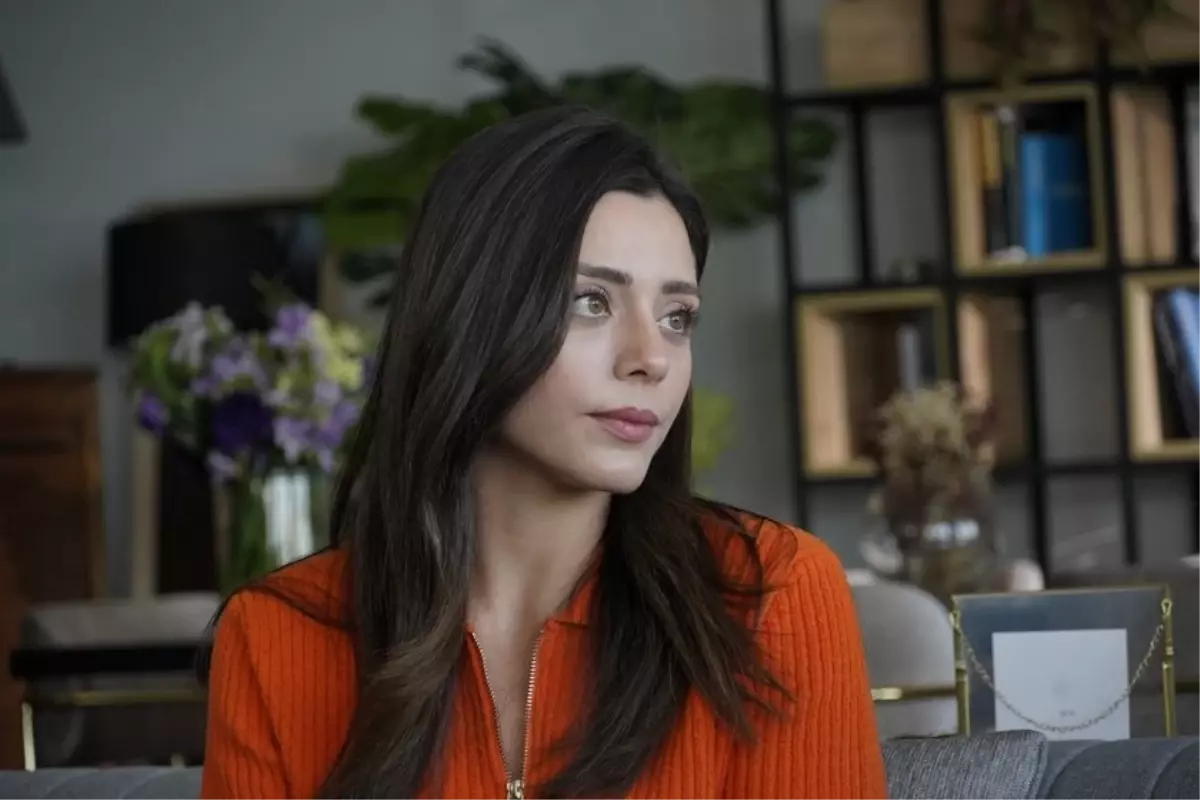 Sıla Türkoğlu, Kızılcık Şerbeti\'nden ayrılacağı söylentisini yalanladı