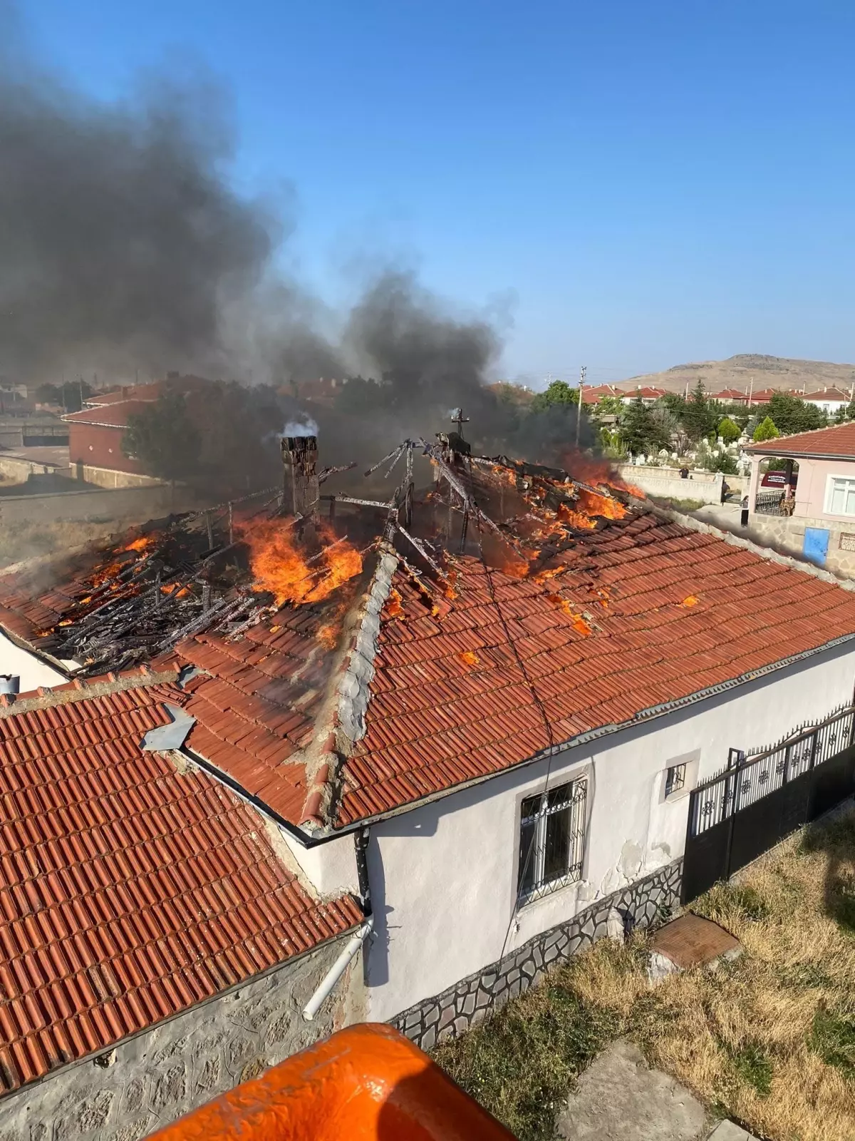 Konya\'da çıkan yangında anne ve oğul hayatını kaybetti