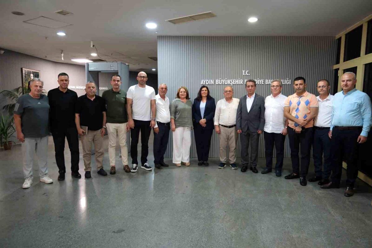 Aydın\'daki CHP\'li Belediye Başkanları Ekonomik Krizle Mücadelede Ortak Hareket Edecek