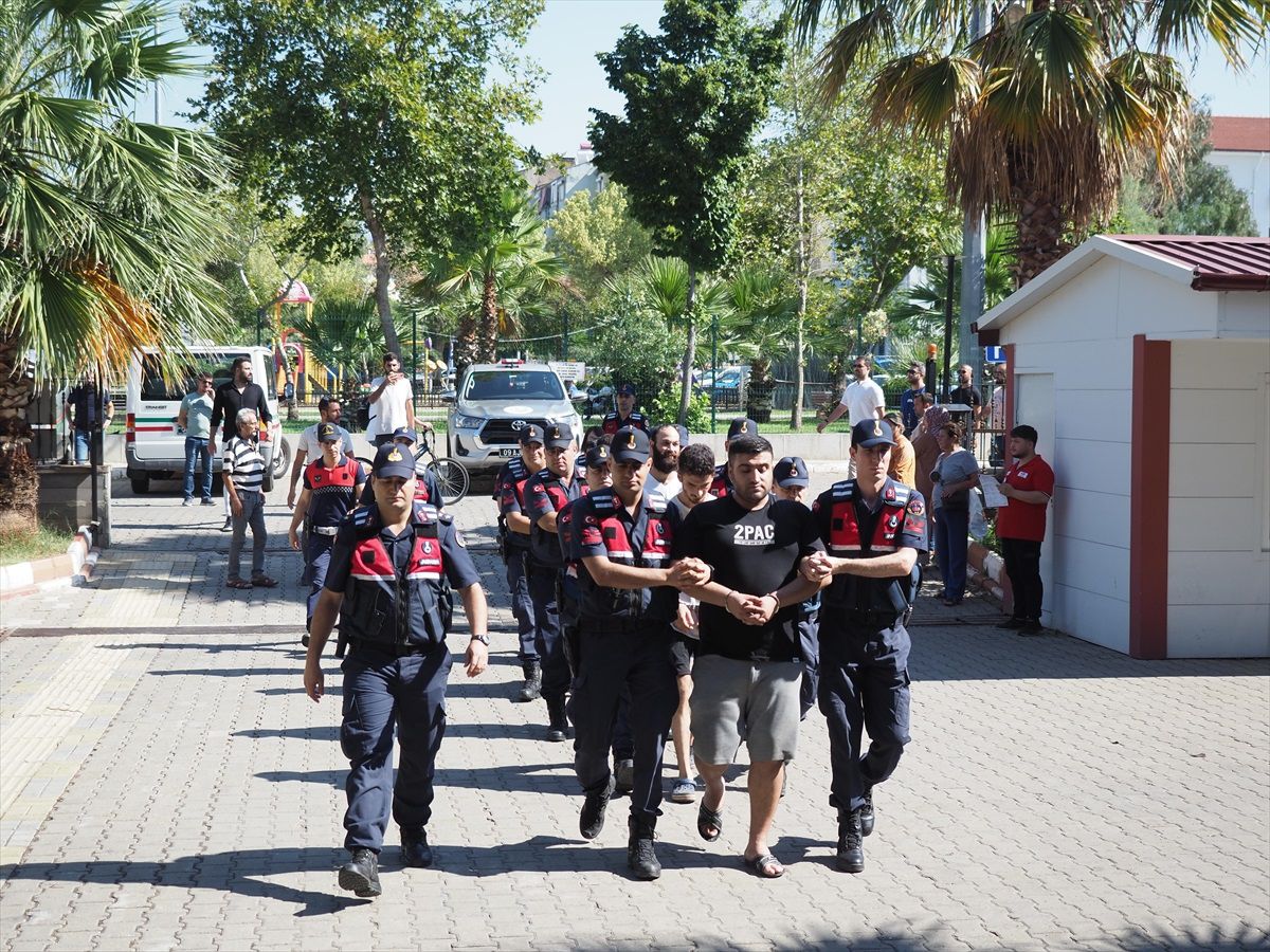 Nazilli\'de uyuşturucu ticareti yapan suç örgütüne operasyon: 6 tutuklama