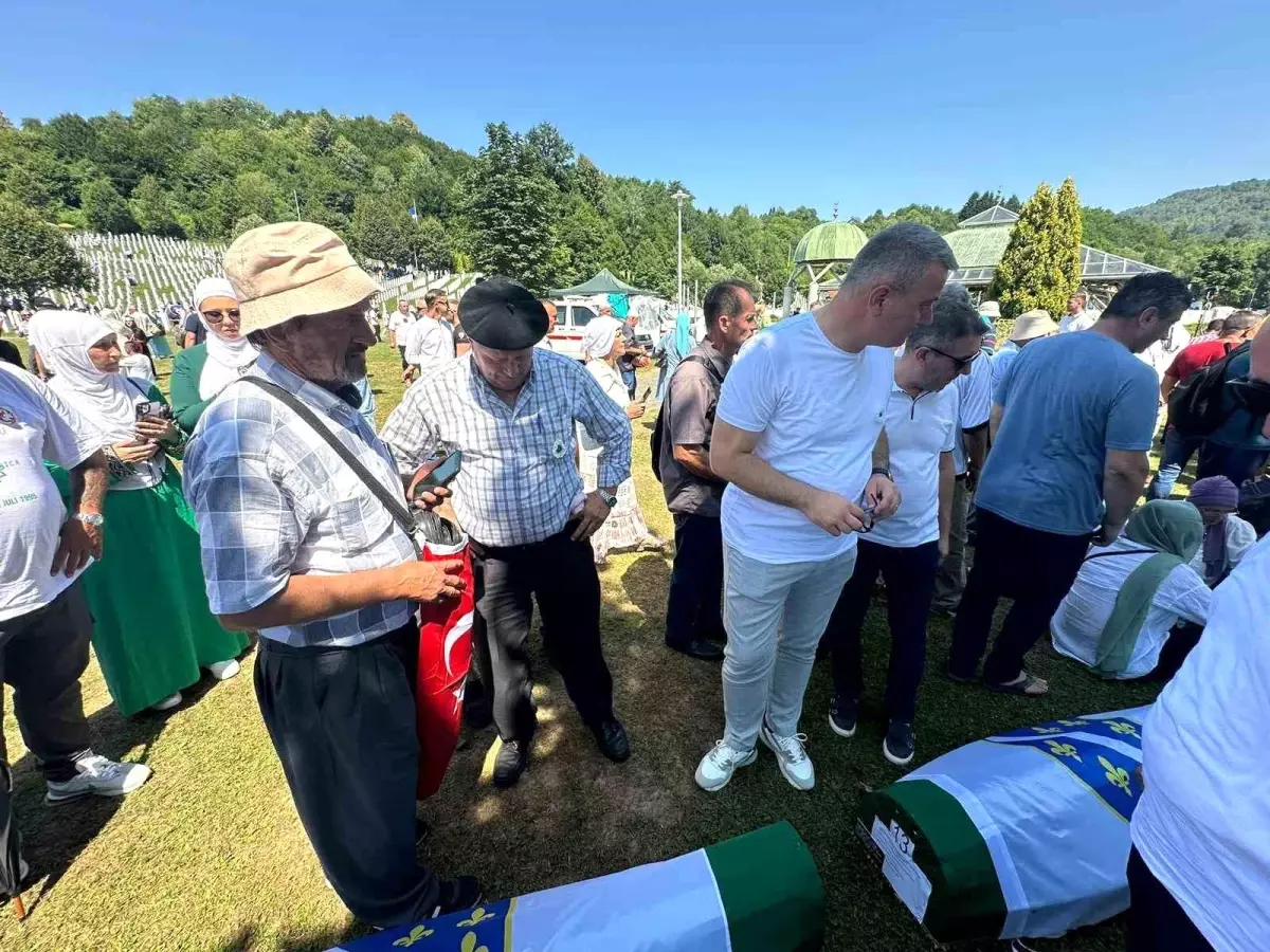 Serdivan Belediye Başkanı Srebrenitsa katliamının 29. anma törenine katıldı